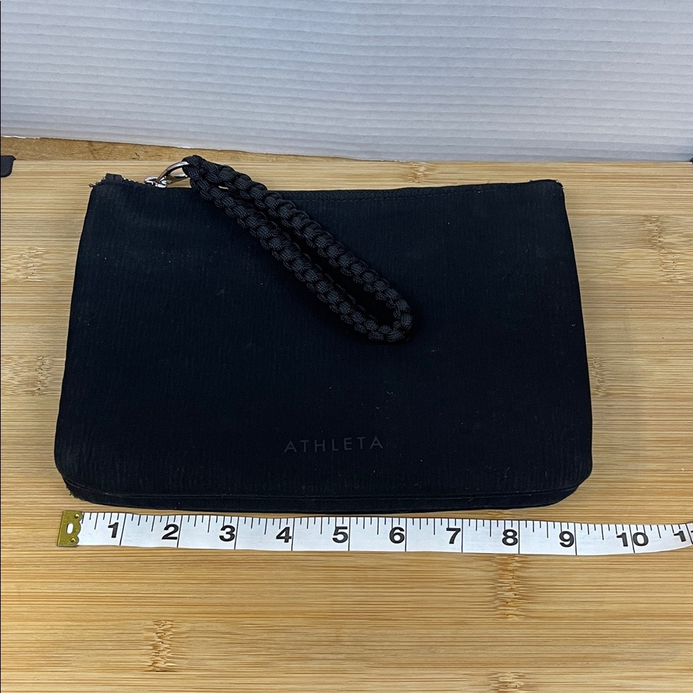 Athleta Pouch - Picture 8 of 9